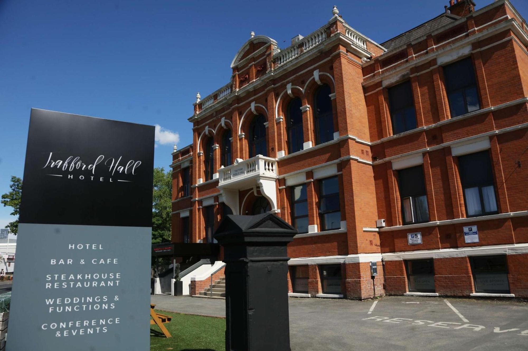 Trafford Hall Hotel Manchester, Trademark Collection By Wyndham エクステリア 写真