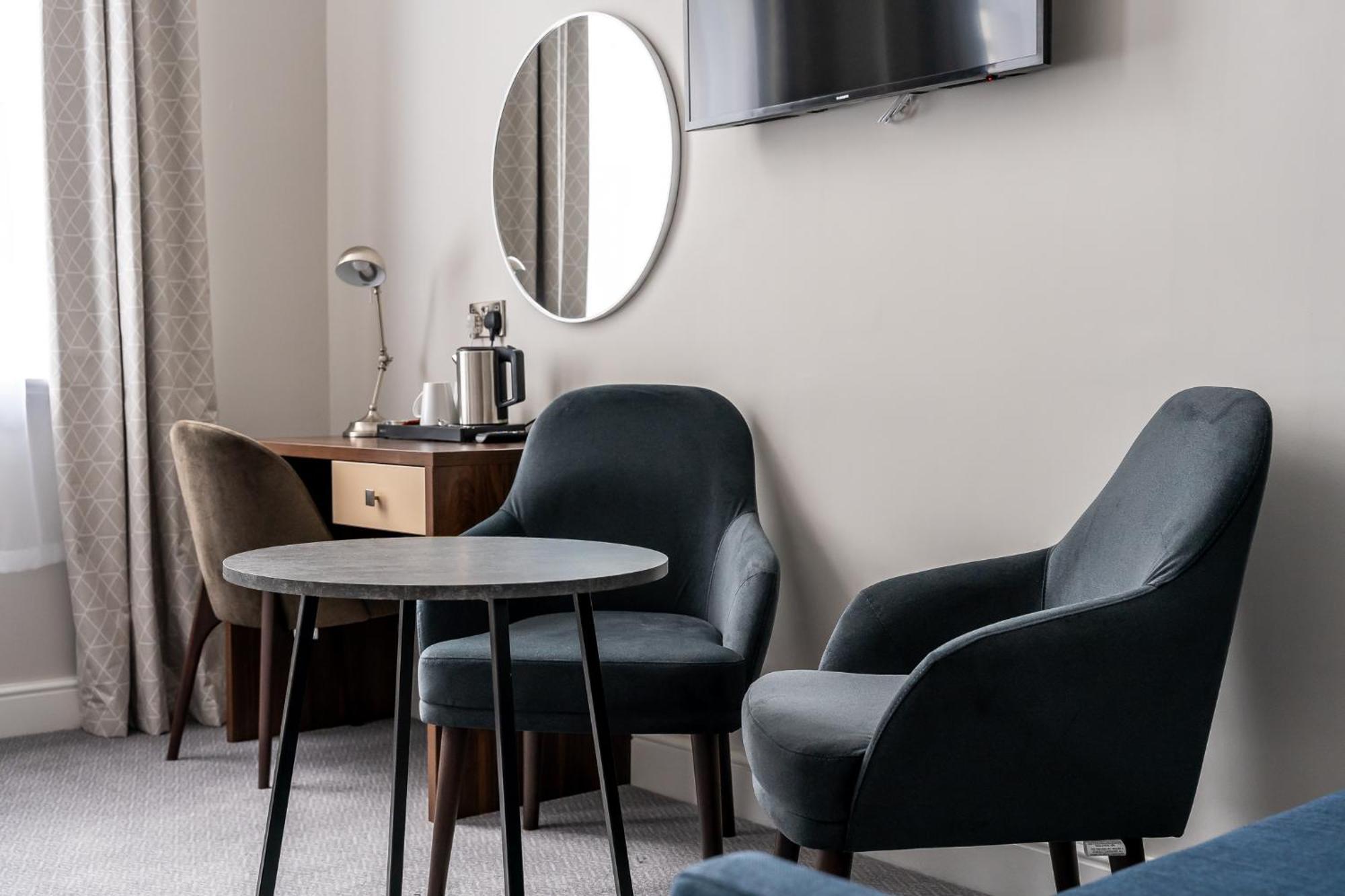 Trafford Hall Hotel Manchester, Trademark Collection By Wyndham エクステリア 写真